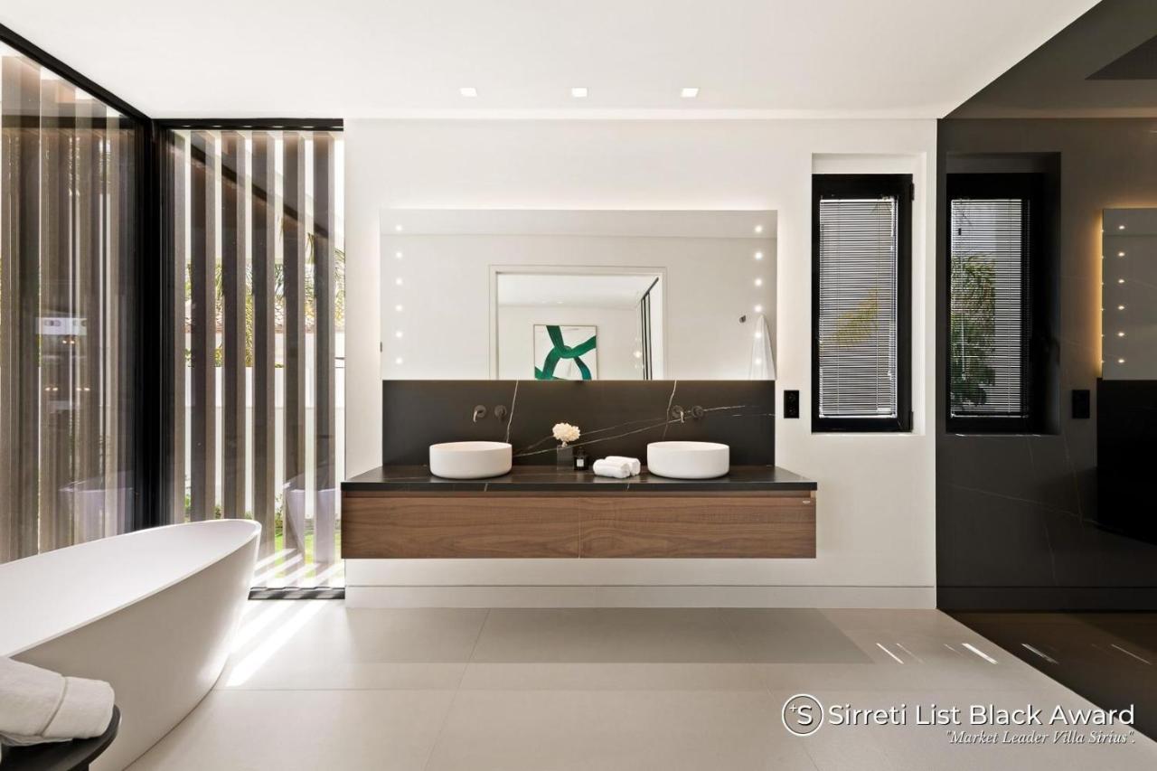 Vacation I Sirius, Golf Valley, Private Heated Pool, Sauna, Billiard, Cinema, Awarded Villa Marbella